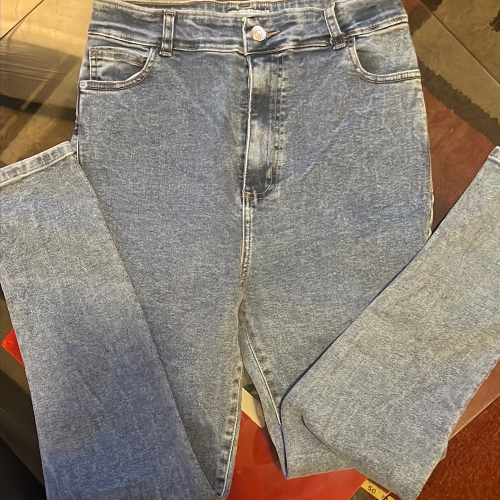 Women's Light Blue Jeans
